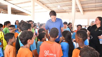 Florescer realiza “Dia de Doar” em Denise (MT) com apoio da FMC e presença do ex-jogador Edmílson